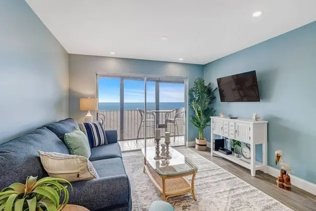Daire (Castle Beach 405)