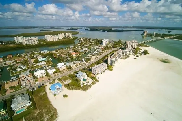 Daire (Castle Beach 405)