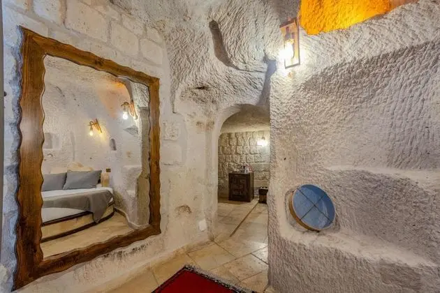 King Cave Suite, Vadi Manzaralı, Jakuzili ve Balkonlu