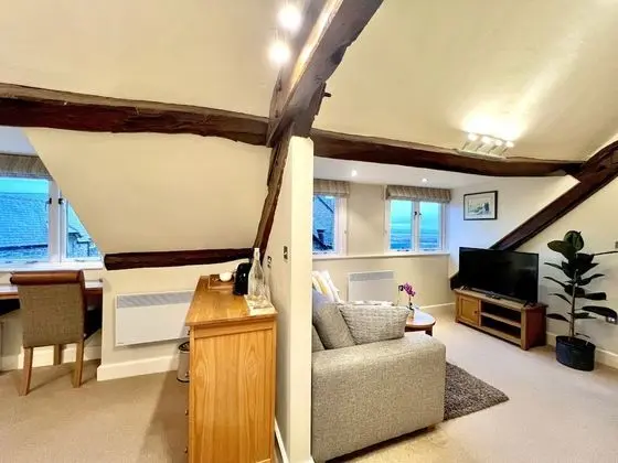 Signature Tek Büyük veya İki Ayrı Yataklı Oda, Banyolu/Duşlu, Deniz Manzaralı (Room 3 Caernarvon)