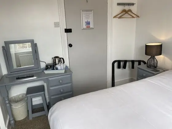 Standard Tek Büyük Yataklı Oda (Small Room 6)