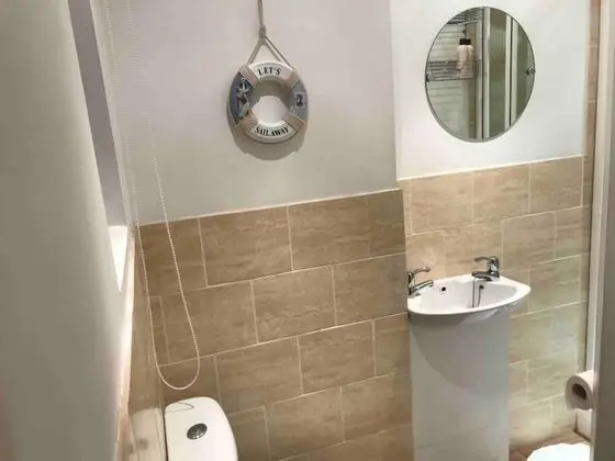 Süit, Banyolu/Duşlu