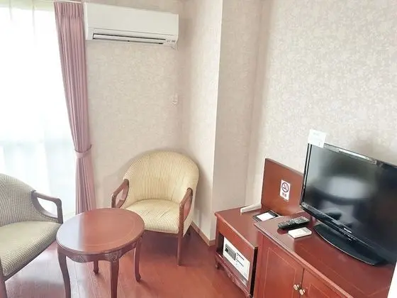 Tek Kişilik Oda, Sigara İçilmez