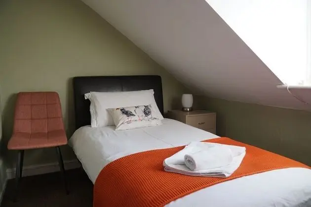 İki Ayrı Yataklı Oda (Attic)