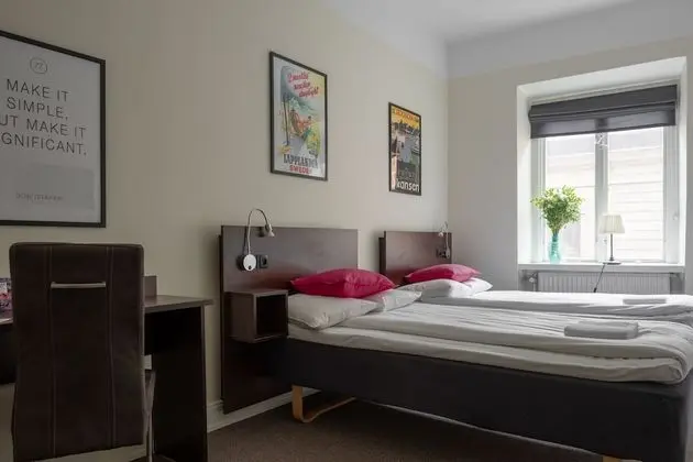 Standard Tek Büyük veya İki Ayrı Yataklı Oda, Banyolu/Duşlu