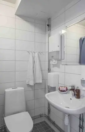Standard Tek Büyük veya İki Ayrı Yataklı Oda, Banyolu/Duşlu