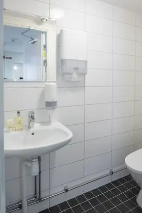 Standard Tek Büyük veya İki Ayrı Yataklı Oda, Banyolu/Duşlu