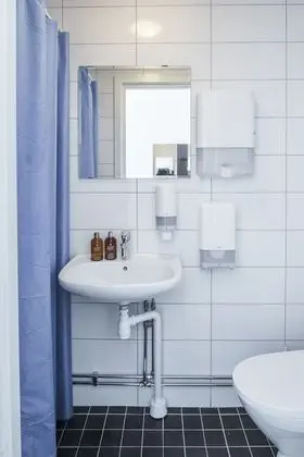 Standard Tek Büyük veya İki Ayrı Yataklı Oda, Banyolu/Duşlu