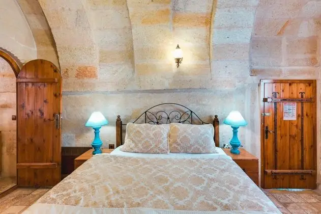 Alchemist Taş Suite,    , Şömineli