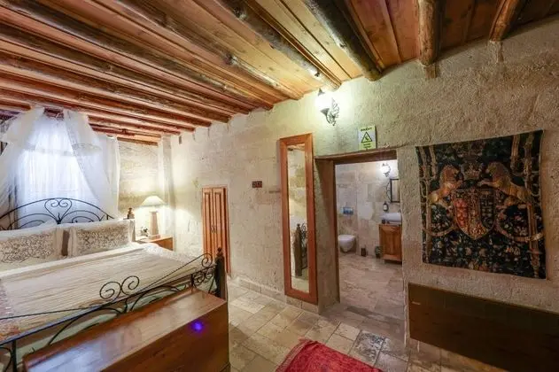 Templar Mağara Suite,    , Şömineli ve Jakuzili