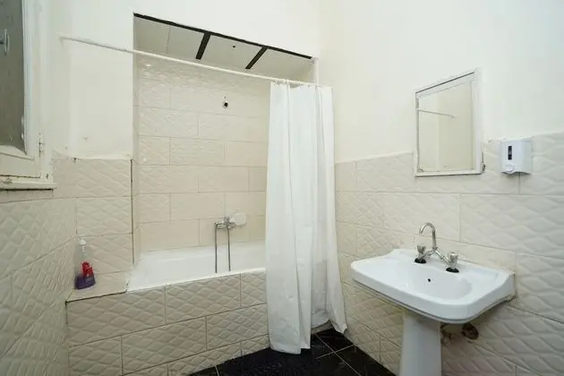 Standard Üç Kişilik Oda, 1 Yatak Odası, Sigara İçilmez, Ortak Banyo