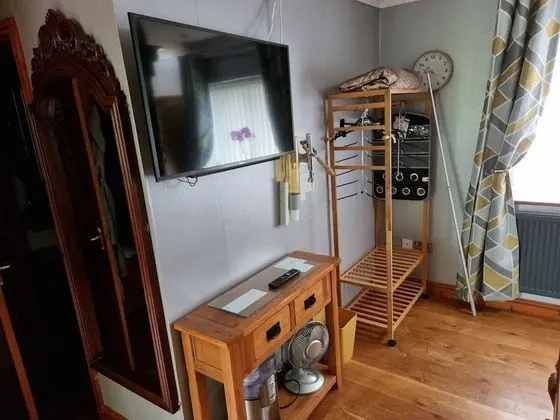 Tek Büyük Yataklı Oda (Four Poster Bed)
