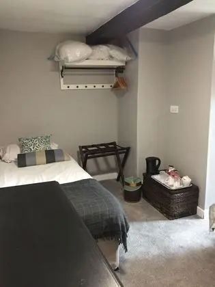 Tek Büyük veya İki Ayrı Yataklı Oda, Banyolu/Duşlu