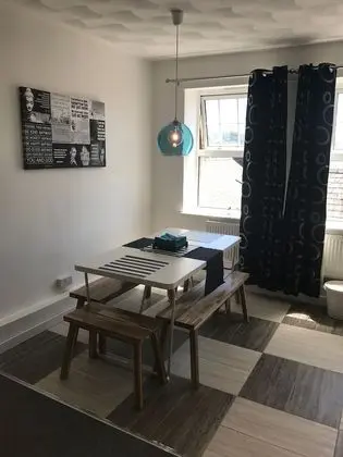 Standard Apart Daire, 4 Yatak Odası, Mutfak