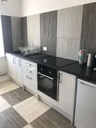 Standard Apart Daire, 4 Yatak Odası, Mutfak