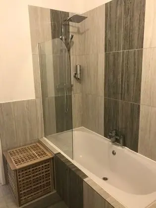 Standard Apart Daire, 4 Yatak Odası, Mutfak