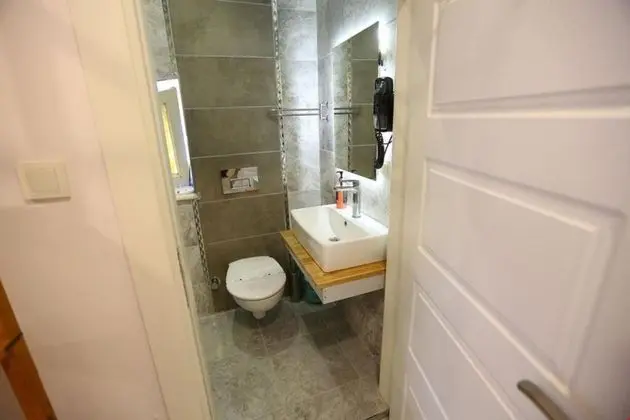 https://images.odamax.com/img/1920x1080/odamax/image/upload/CASTLE_NOLANA_HOTEL_HORSE_CLUB_A_VA_202606151829504_castle_nolana_3fbb960b.jpg