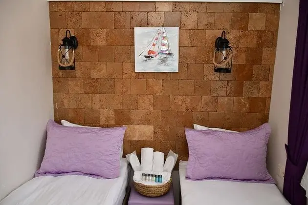 https://images.odamax.com/img/1920x1080/odamax/image/upload/Castle_Nolana_Hotel_Horse_Club_A_va_202607131135040_castle_nolana_agva_aile_odasi_3.jpg
