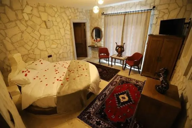 Basic Oda, 1 En Büyük (King) Boy Yatak