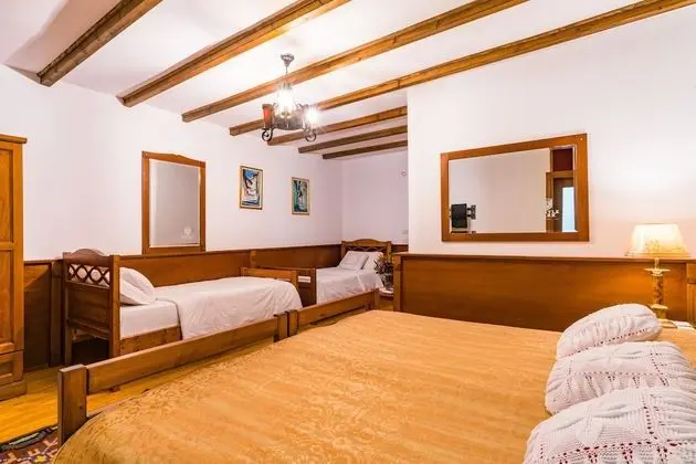 Üç Kişilik Oda, 1 Yatak Odası