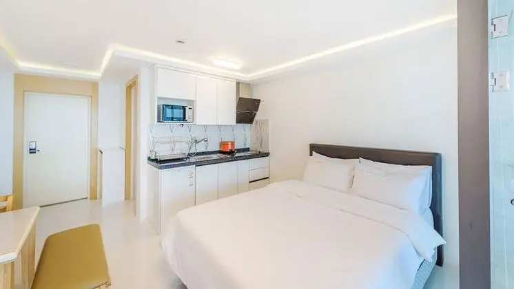 Spa Bath Deluxe Ocean View 13