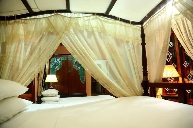 Deluxe Tek Büyük Yataklı Oda, 1 Yatak Odası, Bahçe Manzaralı