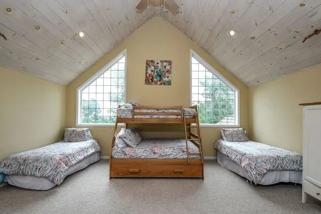 Ev, Birden Çok Yatak, Şömine, Dağ Manzaralı