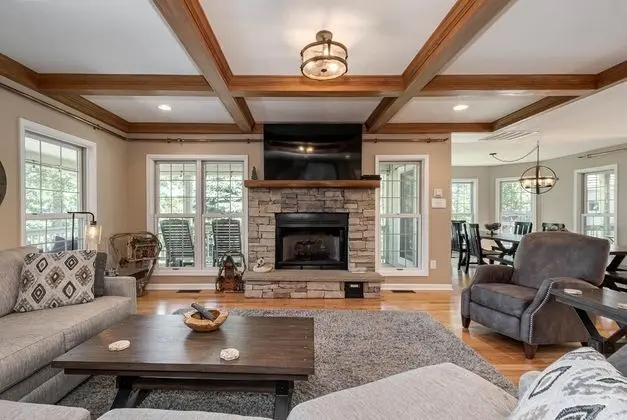 Ev, Birden Çok Yatak, Şömine, Dağ Manzaralı