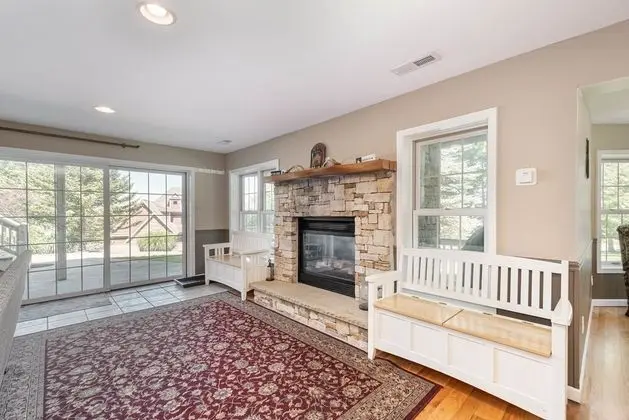 Ev, Birden Çok Yatak, Şömine, Dağ Manzaralı