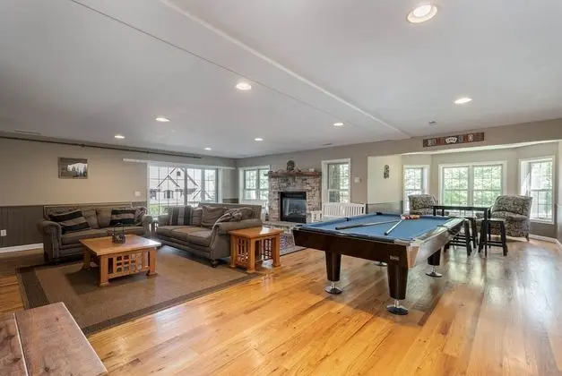 Ev, Birden Çok Yatak, Şömine, Dağ Manzaralı