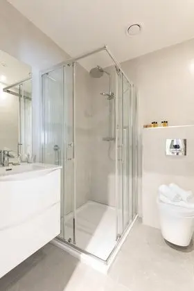 Superior Tek Büyük veya İki Ayrı Yataklı Oda