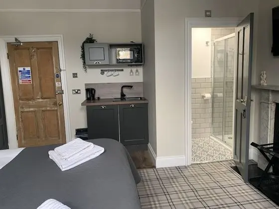 Deluxe Tek Büyük veya İki Ayrı Yataklı Oda, Banyolu/Duşlu