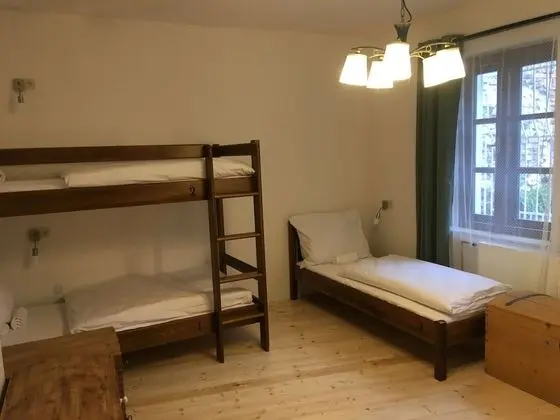 Classic Ortak Ranzalı Oda (1 bed in 6bed Mixed Dormitory)