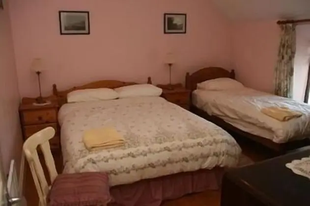 Üç Kişilik Oda, Deniz Manzaralı