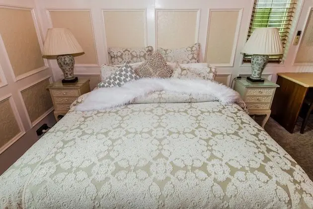 Luxury Oda, 1 En Büyük (King) Boy Yatak