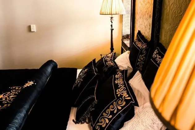 Luxury Oda, 1 En Büyük (King) Boy Yatak