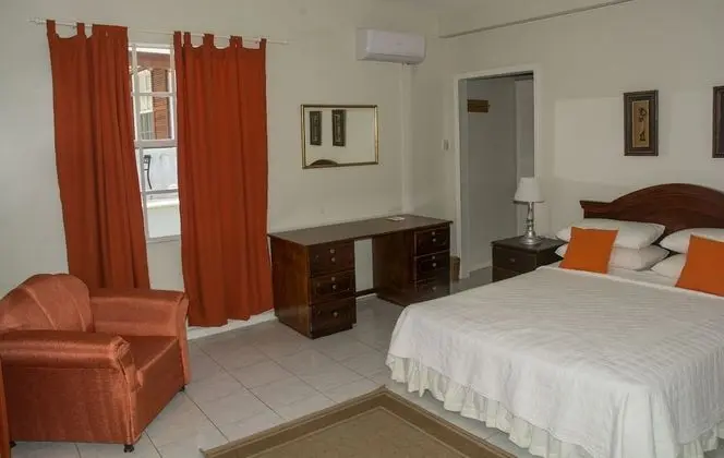Villa 1 (2 Bedroom Villa with Pool Access)