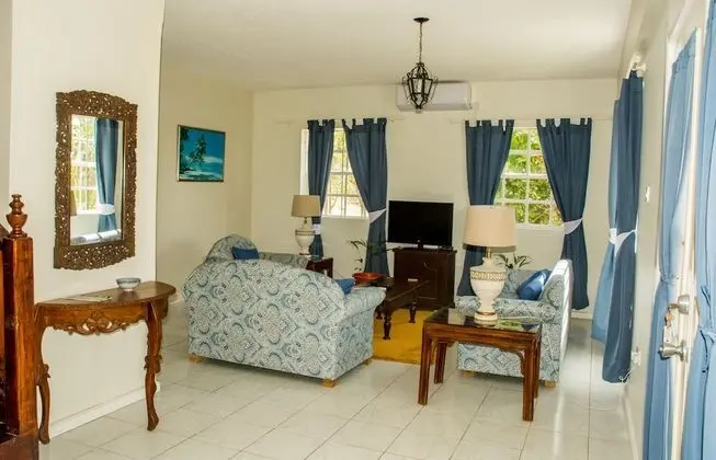 Villa 1 (2 Bedroom Villa with Pool Access)