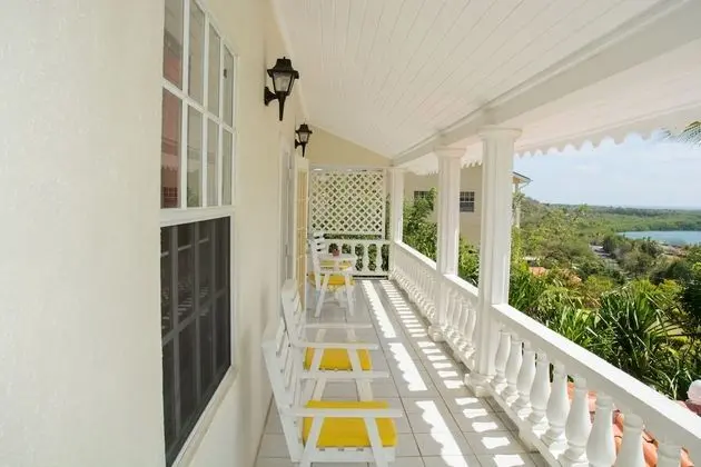 Villa 1 (2 Bedroom Villa with Pool Access)