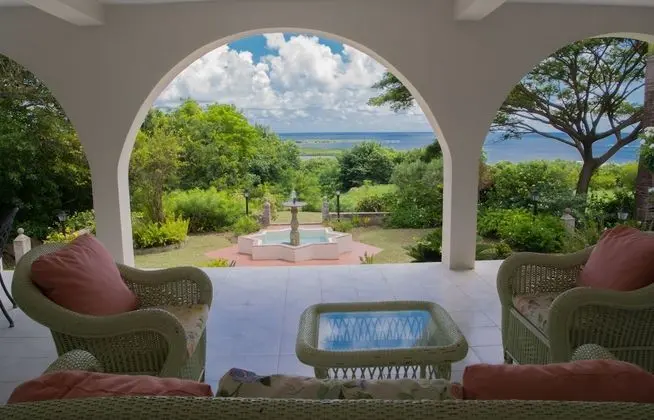 Villa 10 (3 Bedroom Villa with Roof Deck and Pool Access)