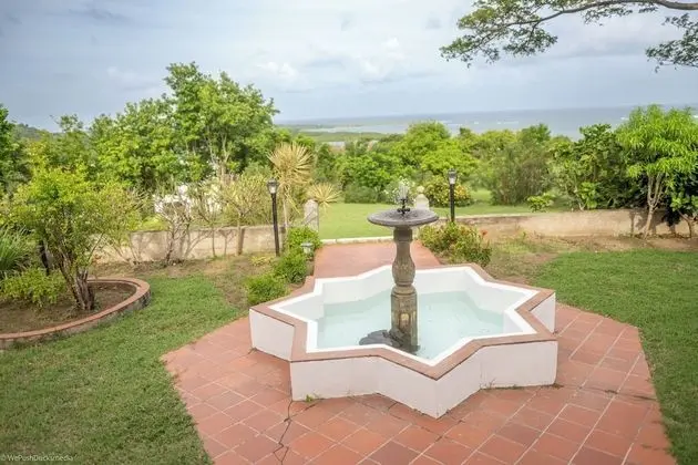 Villa 10 (3 Bedroom Villa with Roof Deck and Pool Access)