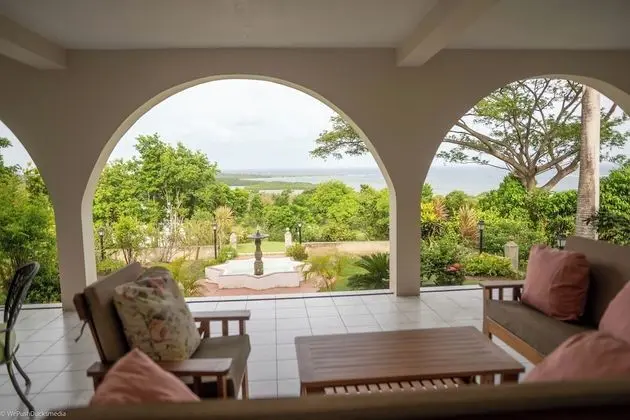 Villa 10 (3 Bedroom Villa with Roof Deck and Pool Access)