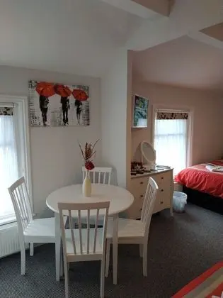 Family Stüdyo Süit (2 Double Beds and 1 Single Bed)