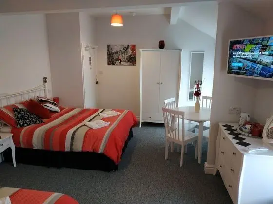 Family Stüdyo Süit (2 Double Beds and 1 Single Bed)
