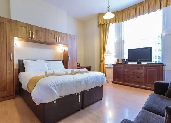 Apart Daire, Özel Banyo (Family Studio)