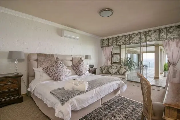 Room 1  -  Superior