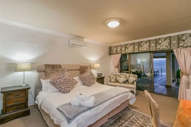 Room 1  -  Superior