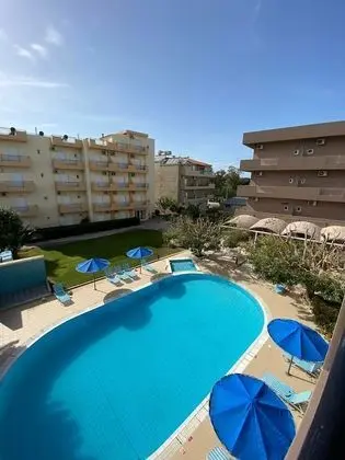 Deluxe Tek Büyük veya İki Ayrı Yataklı Oda