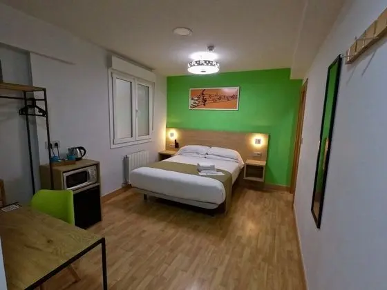 Tek Büyük Yataklı Oda