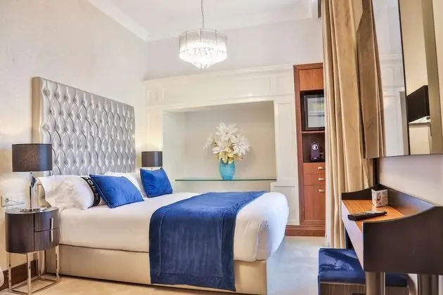 Tek Büyük Yataklı Oda